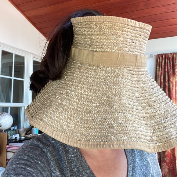 Jax Hatz- Unhat Sunhatz Handmade in USA, Packable Raffia Visor in Natural Colors - Picture 4 of 9